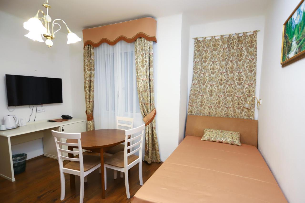 Zlatý Sloup Hotel 3*